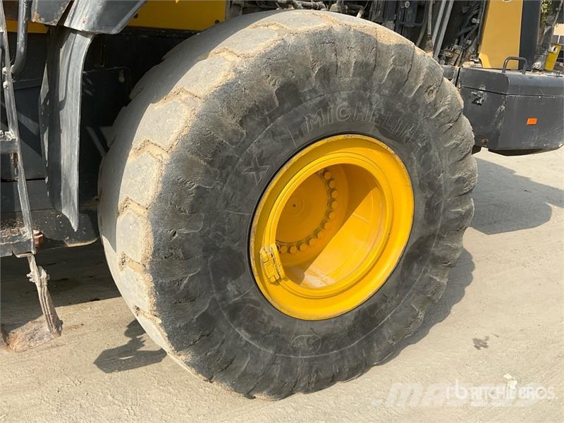 Komatsu WA470-6 Utovarivači na kotačima