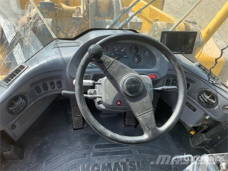 Komatsu WA470-6 Utovarivači na kotačima