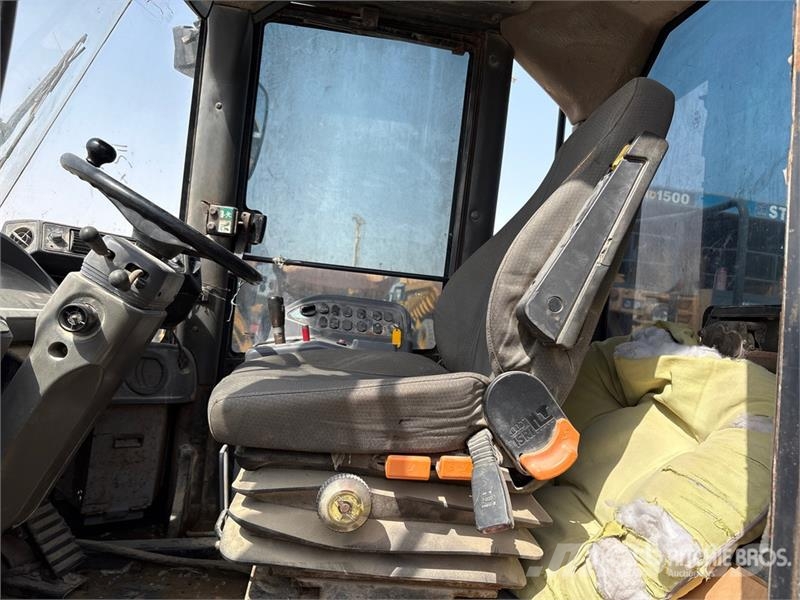 Komatsu WA470-6 Wheel Loader Utovarivači na kotačima