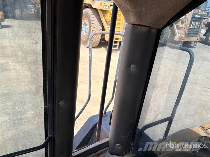Komatsu WA470-6 Wheel Loader Utovarivači na kotačima