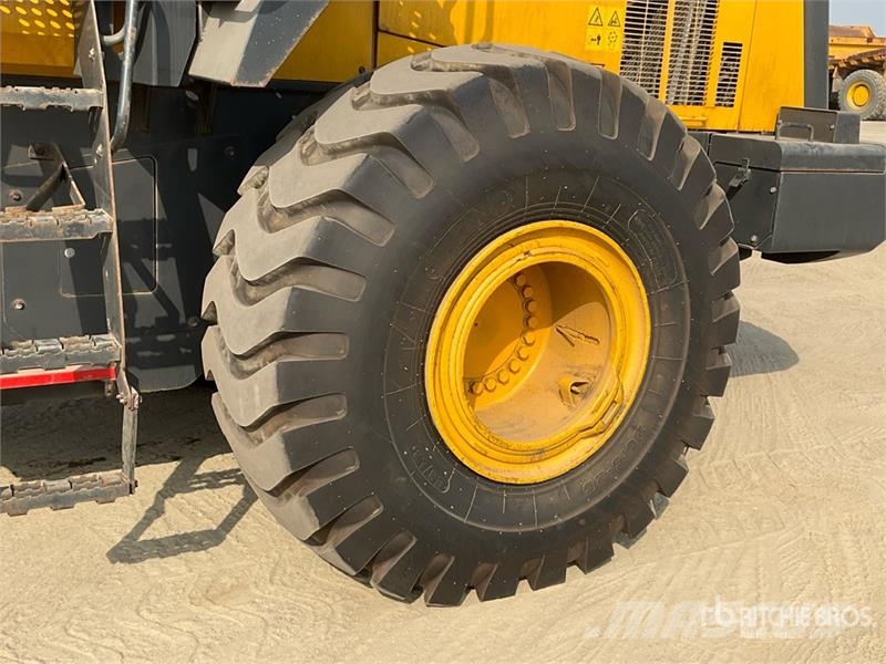 Komatsu WA470-6 Wheel Loader Utovarivači na kotačima