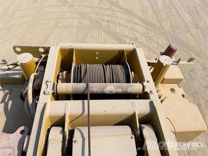 Liebherr LTM1080-1 80 ton 8x6x8 All Terrain Crane رافعات صالحة لكل أنواع الطرق