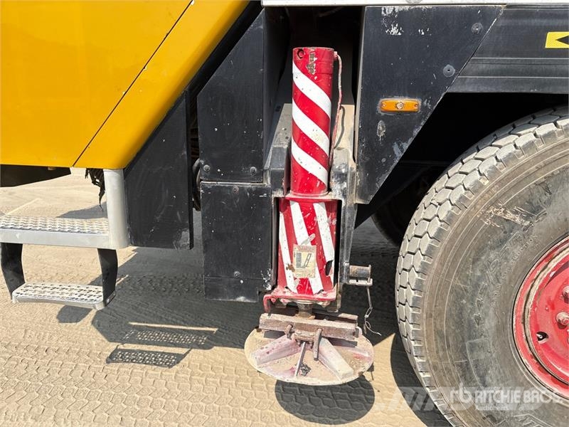 Liebherr LTM1080-1 80 ton 8x6x8 All Terrain Crane رافعات صالحة لكل أنواع الطرق