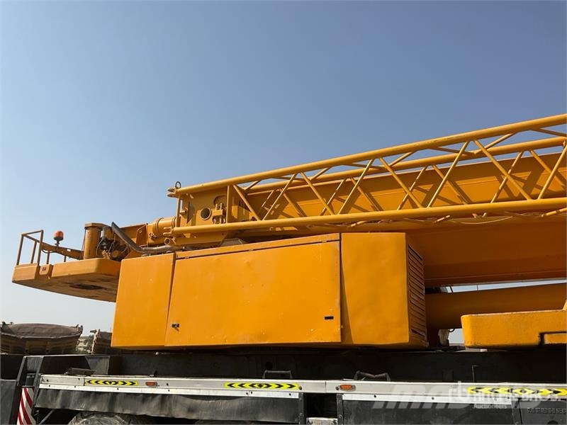 Liebherr LTM1150-1 150 ton 10x8x8 All Terrain Crane رافعات صالحة لكل أنواع الطرق