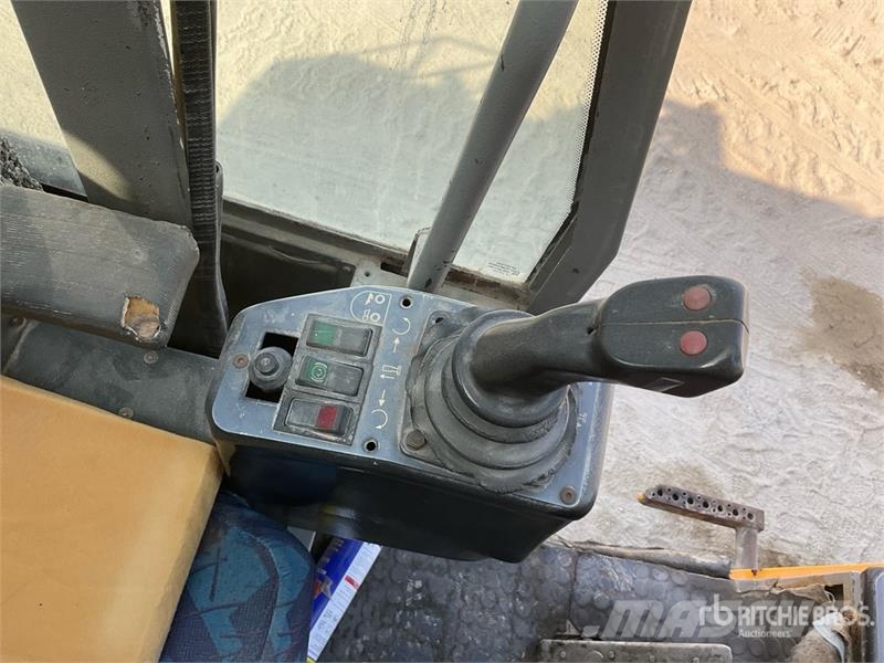 Liebherr LTM1150-1 150 ton 10x8x8 All Terrain Crane رافعات صالحة لكل أنواع الطرق