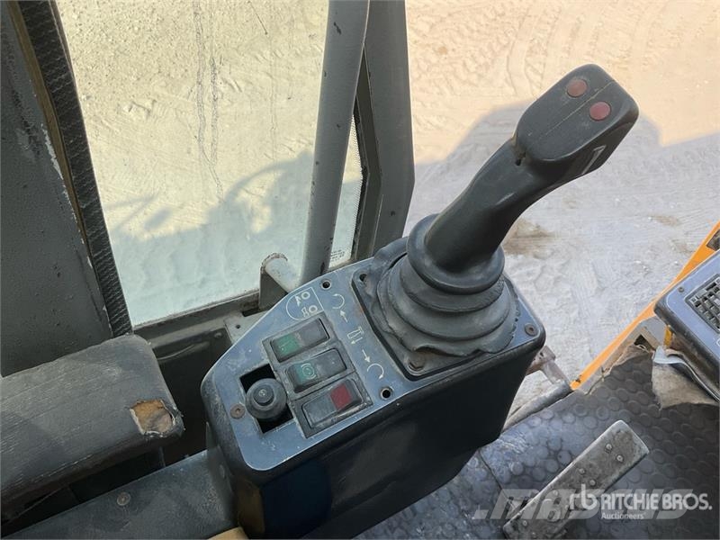 Liebherr LTM1150-1 150 ton 10x8x8 All Terrain Crane رافعات صالحة لكل أنواع الطرق