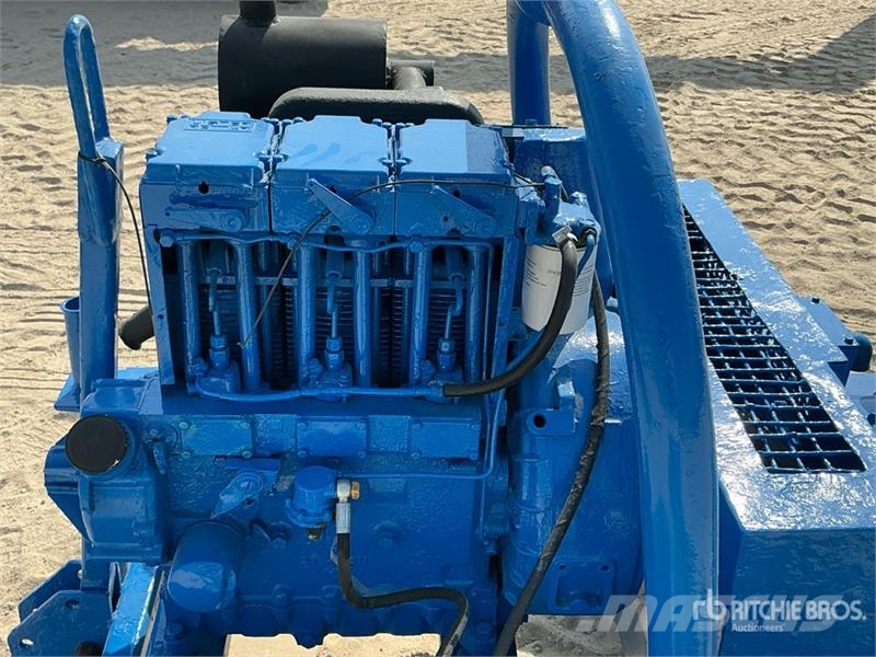 Lister Petter Water Pump مضخات المياه