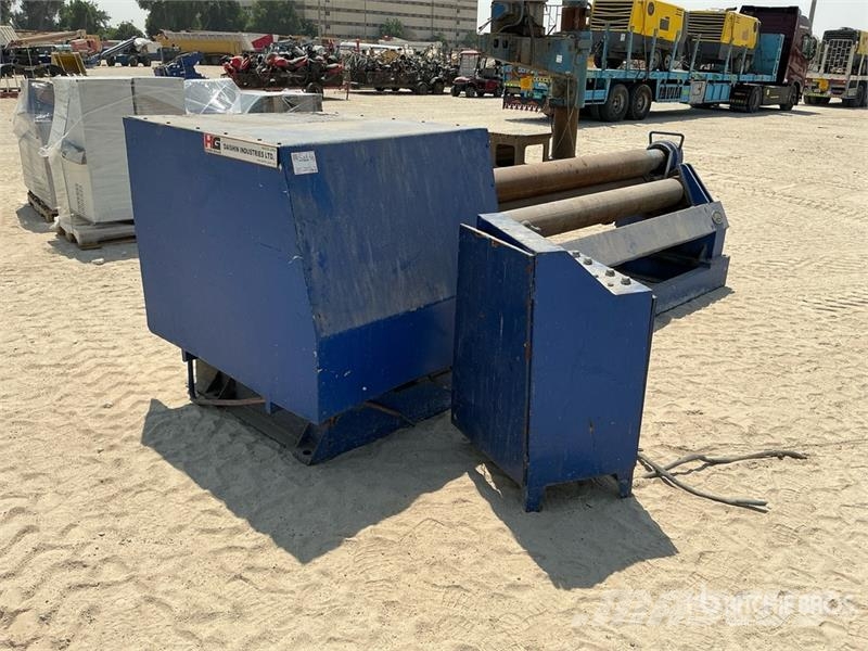 LLOYDS IP6x25 Sheet Bending Machine Építőipar - Egyebek