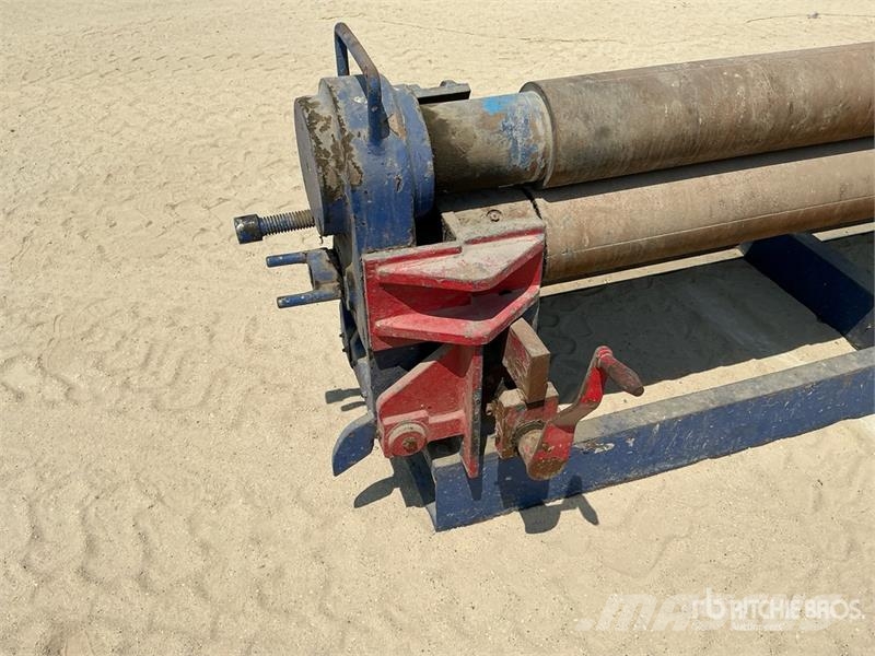 LLOYDS IP6x25 Sheet Bending Machine Építőipar - Egyebek