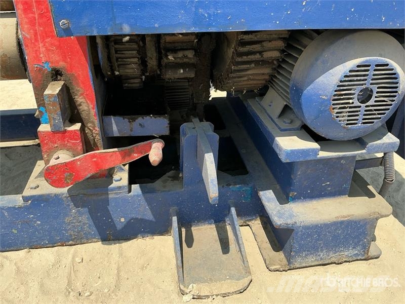 LLOYDS IP6x25 Sheet Bending Machine Építőipar - Egyebek