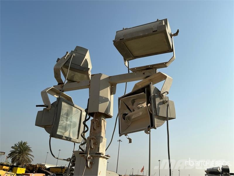  Luxtower Light Tower (Inoperable) أبراج خفيفة