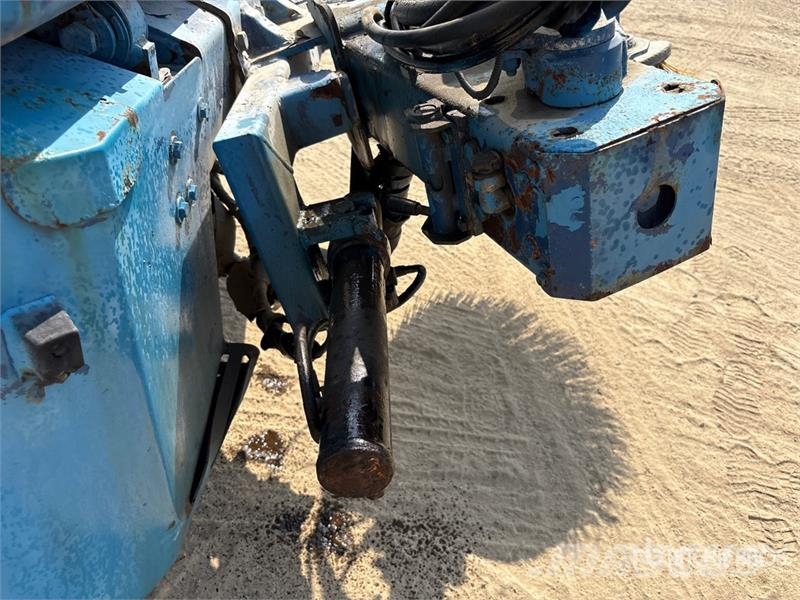Macros M60 Vaccum Sweeper Truck Прибиральні машини