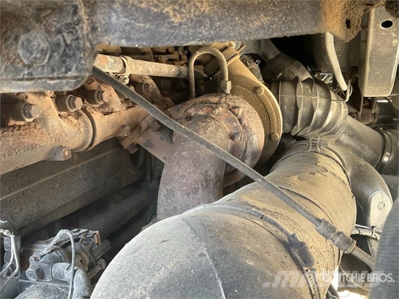 MAN 26.463 6x4 T/A Sleeper Truck Tractor وحدات الجر