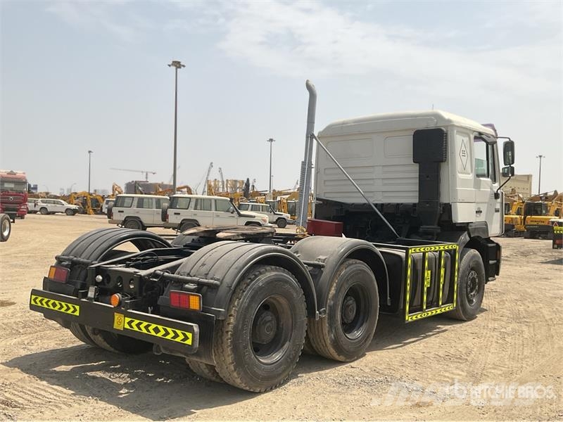 MAN 26.463 6x4 T/A Sleeper Truck Tractor وحدات الجر