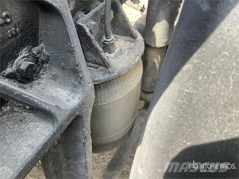 MAN 26.463 6x4 T/A Sleeper Truck Tractor وحدات الجر