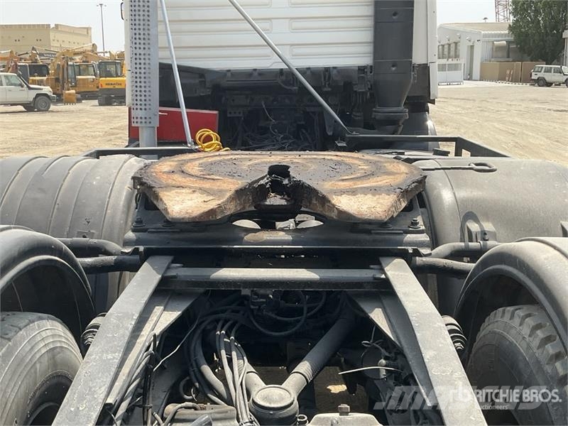 MAN 26.463 6x4 T/A Sleeper Truck Tractor وحدات الجر