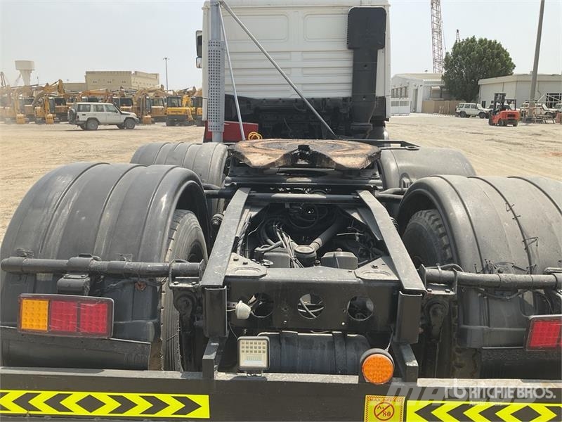 MAN 26.463 6x4 T/A Sleeper Truck Tractor وحدات الجر