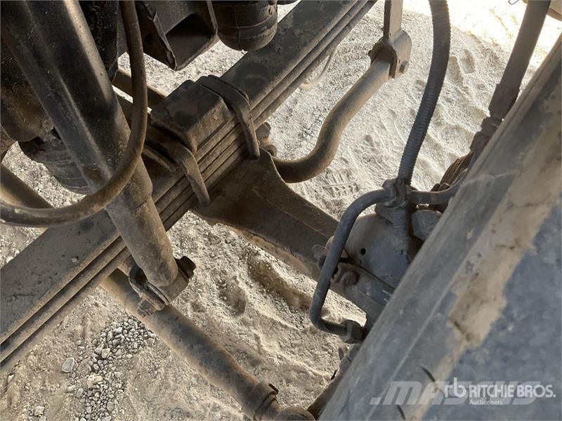 MAN 26.463 6x4 T/A Sleeper Truck Tractor وحدات الجر