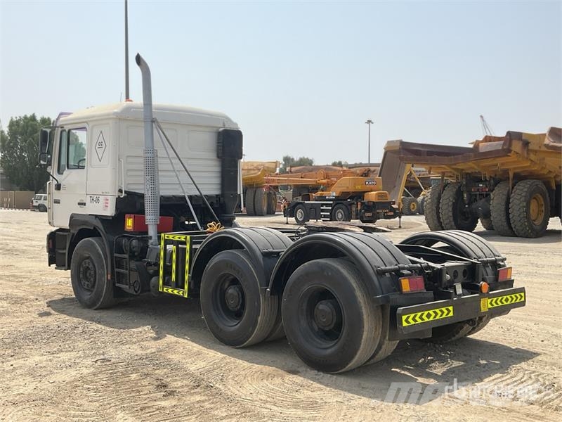 MAN 26.463 6x4 T/A Sleeper Truck Tractor وحدات الجر