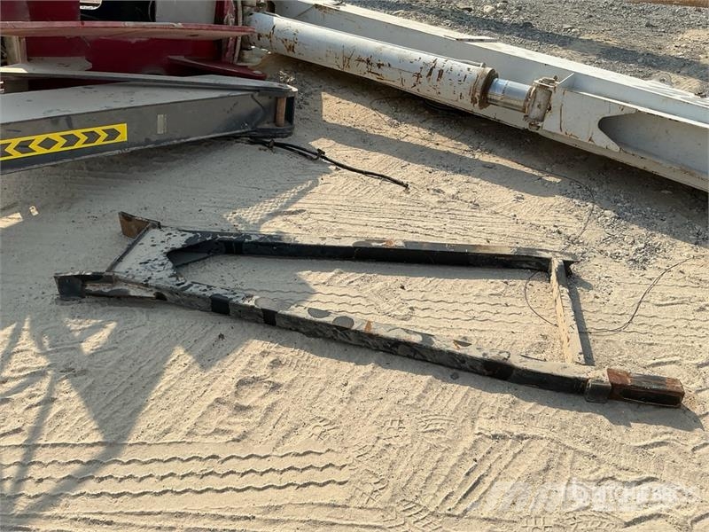 Manitex 30102C Crane - Fits 30 ton Boom Truck Muut