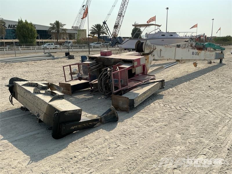Manitex 30102C Telescopic Boom Crane - Fits 30 ton Boom Tr Коммерческий транспорт - Другие