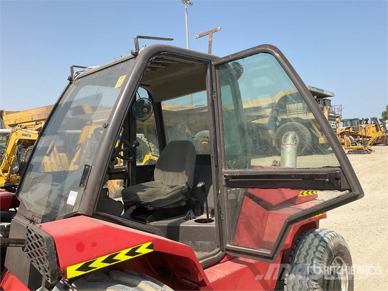Manitou M50-4 شاحنات الطرق الوعرة