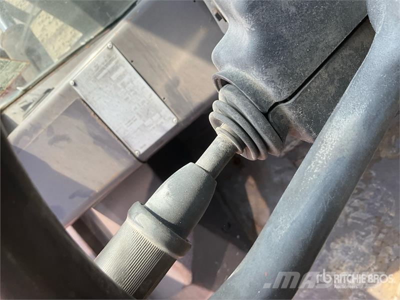 Manitou M50-4 شاحنات الطرق الوعرة