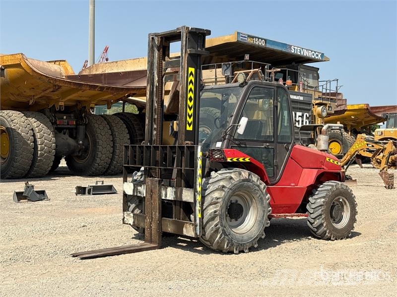 Manitou M50-4 험지용 트럭