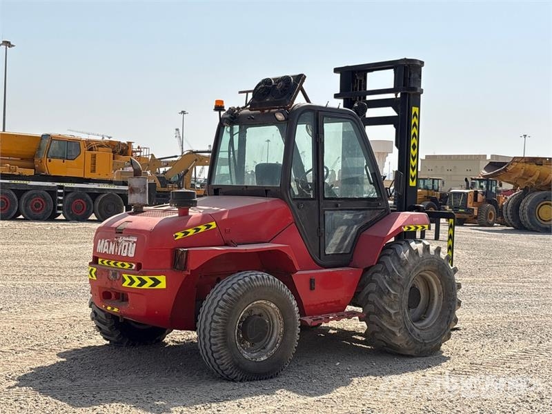 Manitou M50-4 험지용 트럭