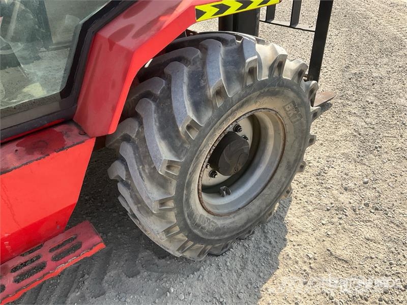Manitou M50-4 شاحنات الطرق الوعرة