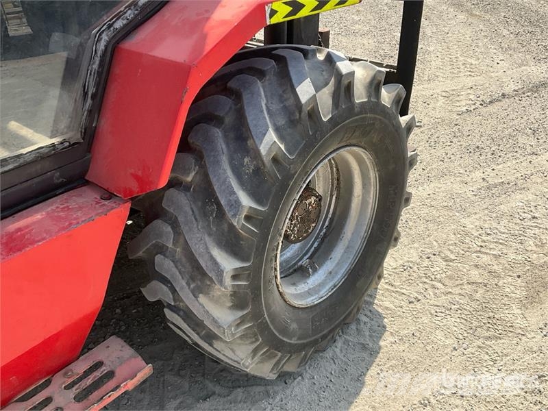 Manitou M50-4 شاحنات الطرق الوعرة