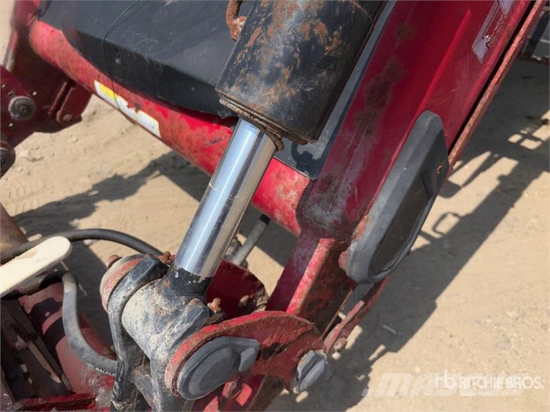 Massey Ferguson 455 4WD Tractor Tracteur