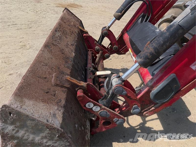 Massey Ferguson 455 4WD Tractor Tracteur