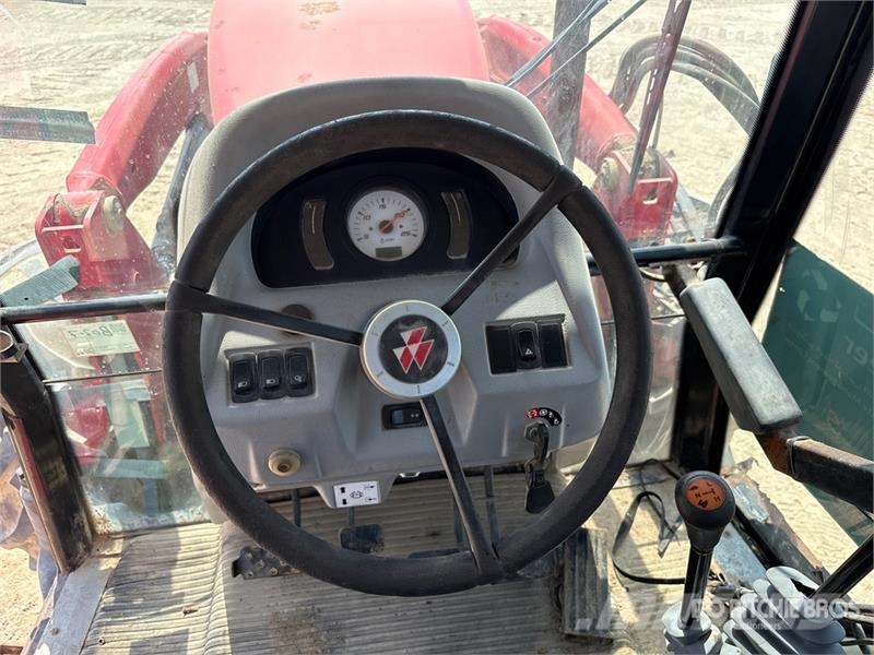 Massey Ferguson 5460 Trattori