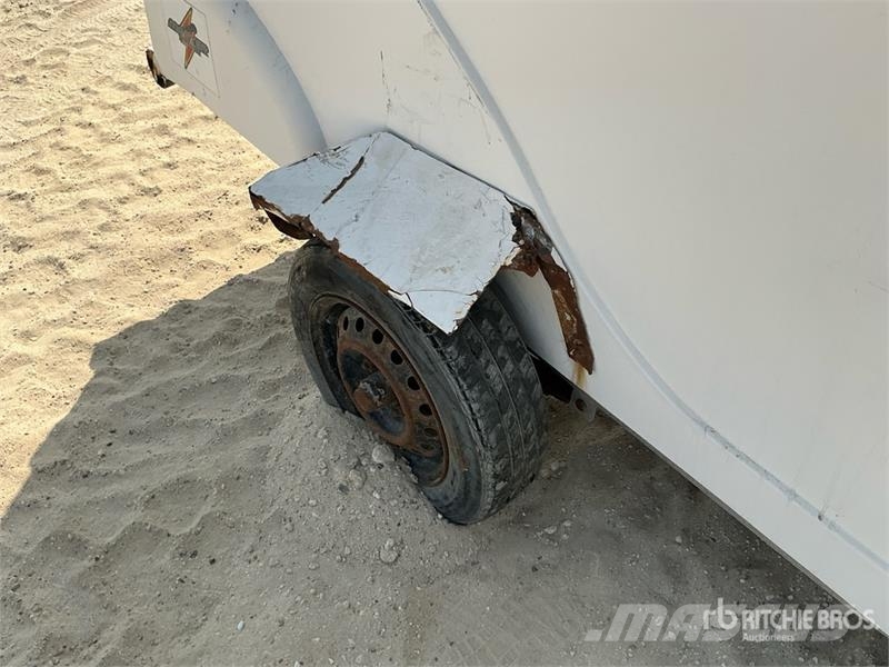Master Trailer 2.2 m S/A Quantity of (2) Tow Behind Cargo Gesloten opbouw trailers