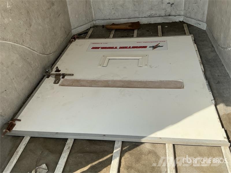 Master Trailer 2.2 m S/A Quantity of (2) Tow Behind Cargo Gesloten opbouw trailers