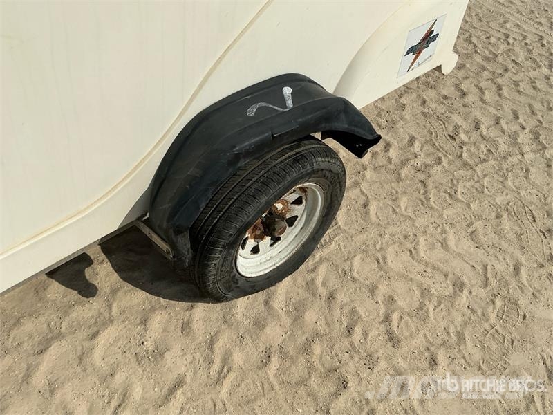 Master Trailer 2.2 m S/A Quantity of (2) Tow Behind Cargo Gesloten opbouw trailers