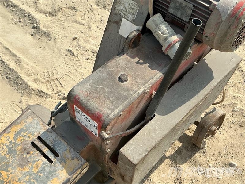  Maxiito Electric Bar Cutter معدات البناء - غير ذلك