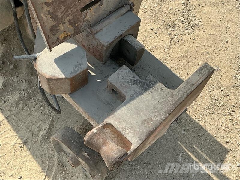  Maxiito Electric Bar Cutter معدات البناء - غير ذلك