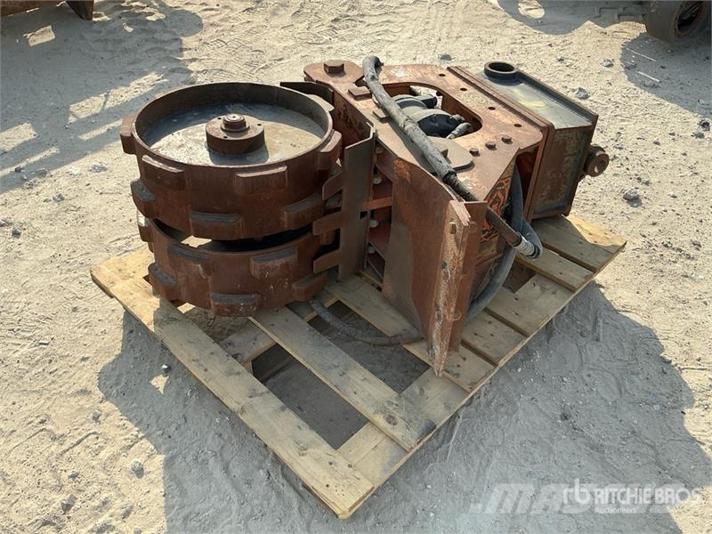 MBW EXA18 Excavator Compaction Wheel - Fits 15 - 25 to مكونات أخرى
