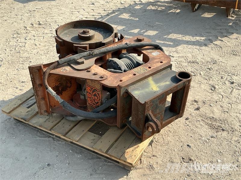 MBW EXA18 Excavator Compaction Wheel - Fits 15 - 25 to مكونات أخرى