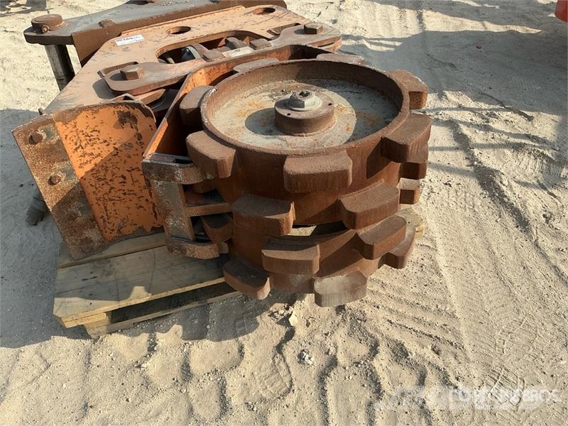 MBW EXA18 Excavator Compaction Wheel - Fits 15 - 25 to مكونات أخرى