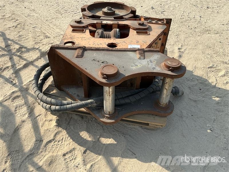 MBW EXA18 Excavator Compaction Wheel - Fits 15 - 25 to مكونات أخرى
