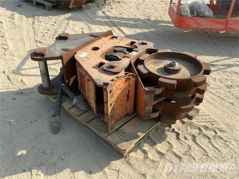 MBW EXA18 Excavator Compaction Wheel - Fits 15 - 25 to مكونات أخرى