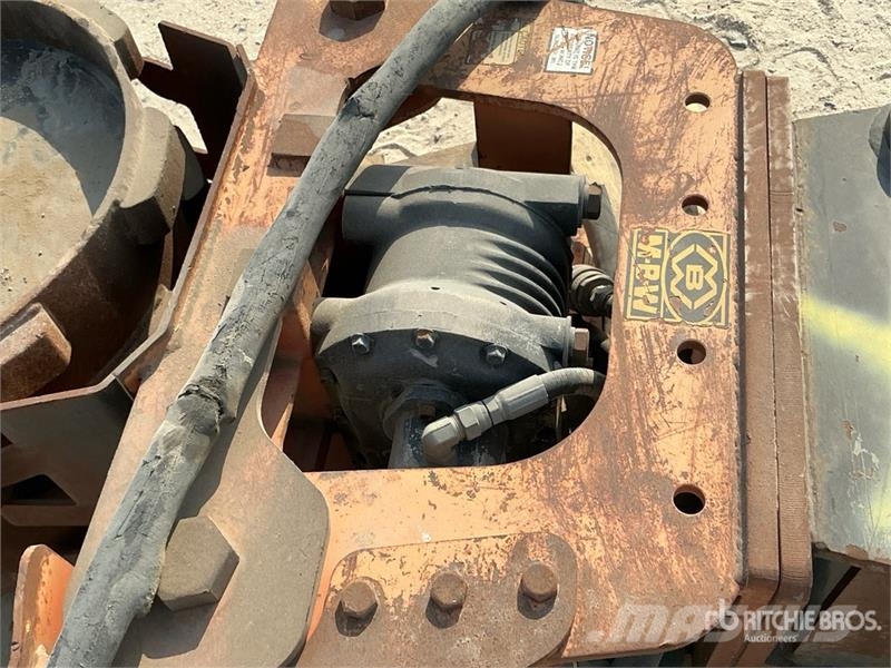 MBW EXA18 Excavator Compaction Wheel - Fits 15 - 25 to مكونات أخرى