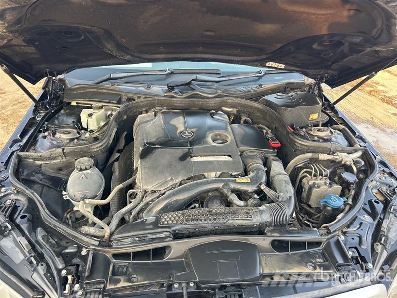 Mercedes-Benz E250 Automobile سيارات