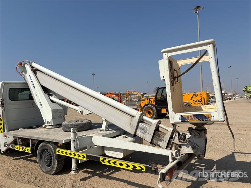 Mercedes-Benz Multitel MT 222 AZ 23.7 m on Mercedes-Benz BC600LC Camion nacelle