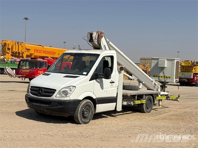 Mercedes-Benz Multitel MT 222 AZ 23.7 m on Mercedes-Benz BC600LC Camion nacelle