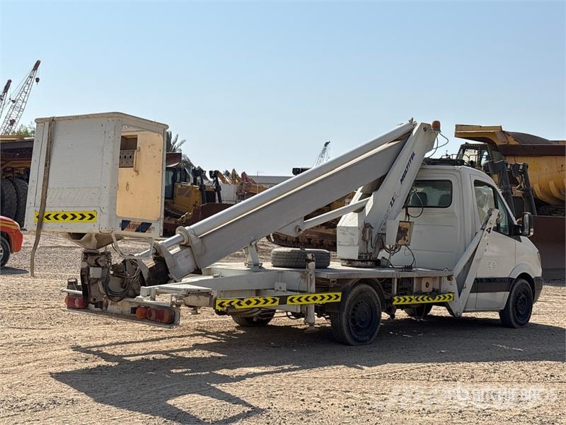 Mercedes-Benz Multitel MT 222 AZ 23.7 m on Mercedes-Benz BC600LC Camion nacelle