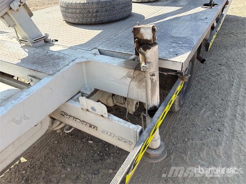 Mercedes-Benz Multitel MT 222 AZ 23.7 m on Mercedes-Benz BC600LC Camion nacelle